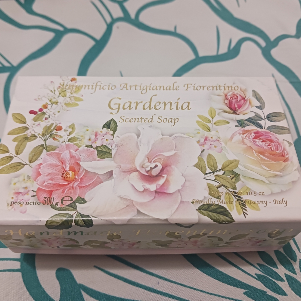 Gardenia Scented Soap - Pink and White